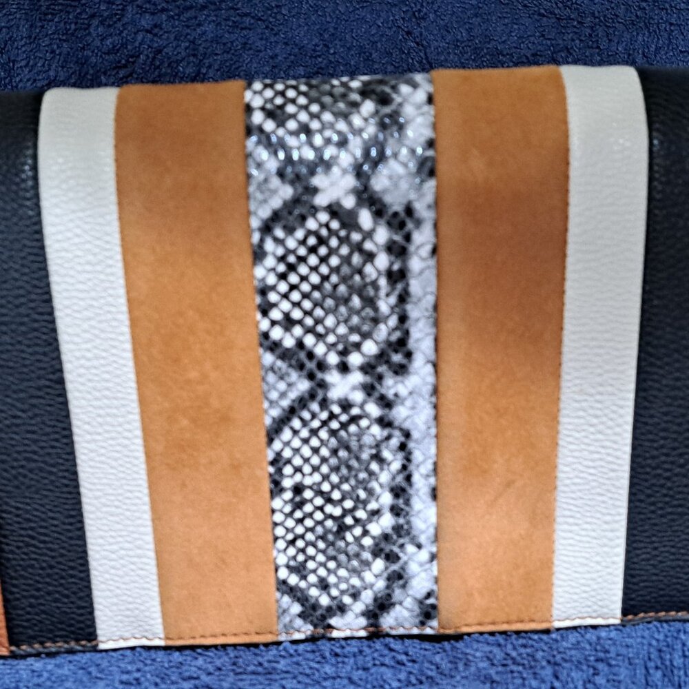 Sammy NWOT cross body bag